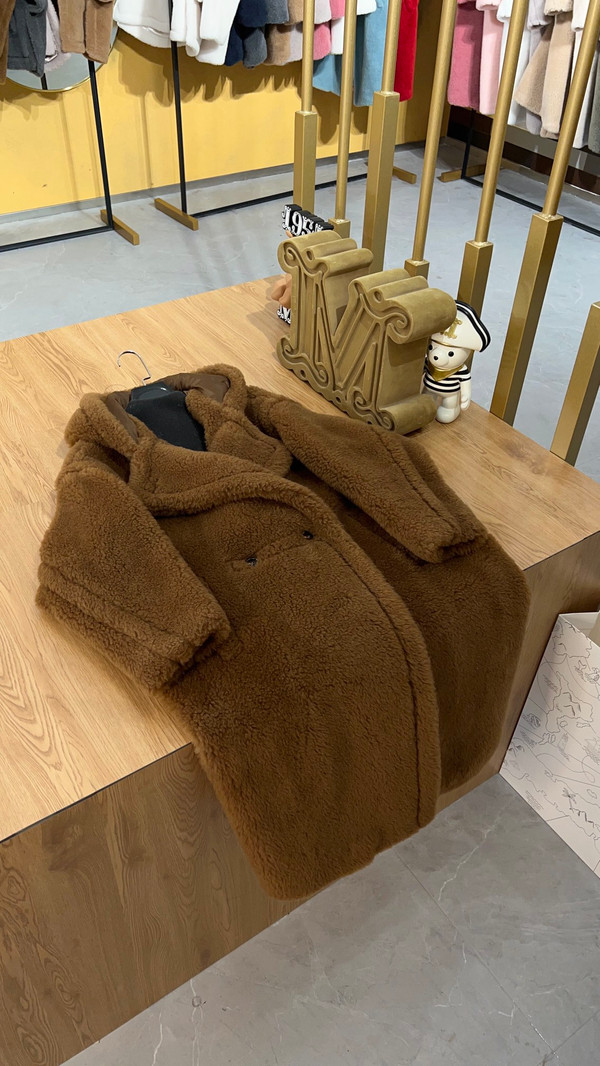 Max Mara Women's Hooded Teddy Bear Winter Coat 10th Anniversary Tobacco