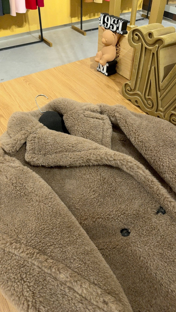 Max Mara Women's Teddy Bear Winter Coat 10th Anniversary Honey Brown