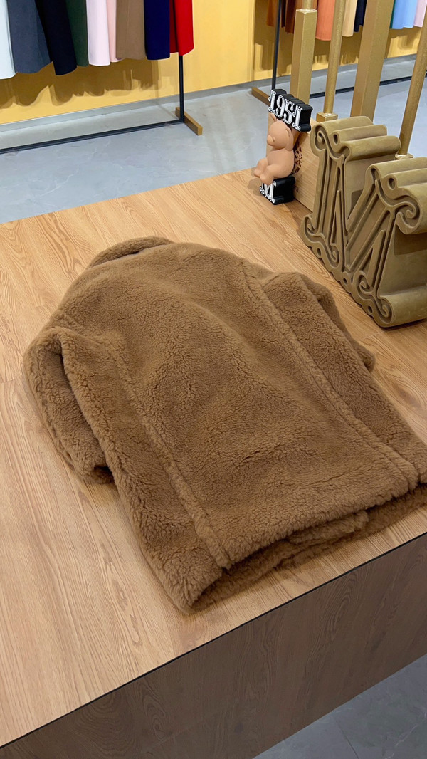 Max Mara Children's Teddy Bear Winter Coat 10th Anniversary Camel