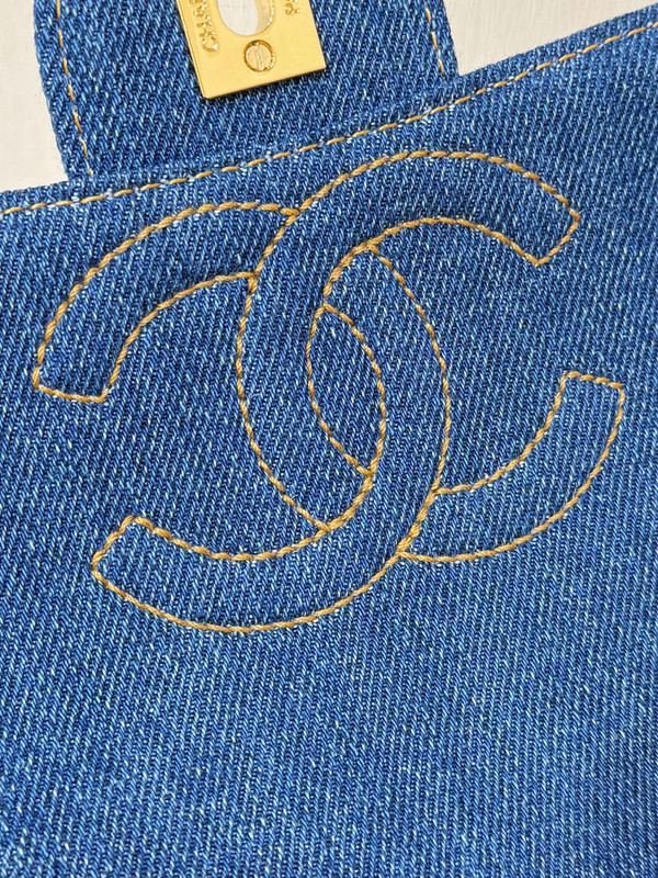 Chanel Vintage Denim Backpack 26cm Lambskin Leather, Blue