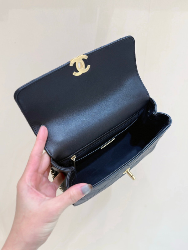 Chanel Messenger Bag 23cm Lambskin Leather Spring Summer 2026 Bag Collection Act 1 AS5906, Black