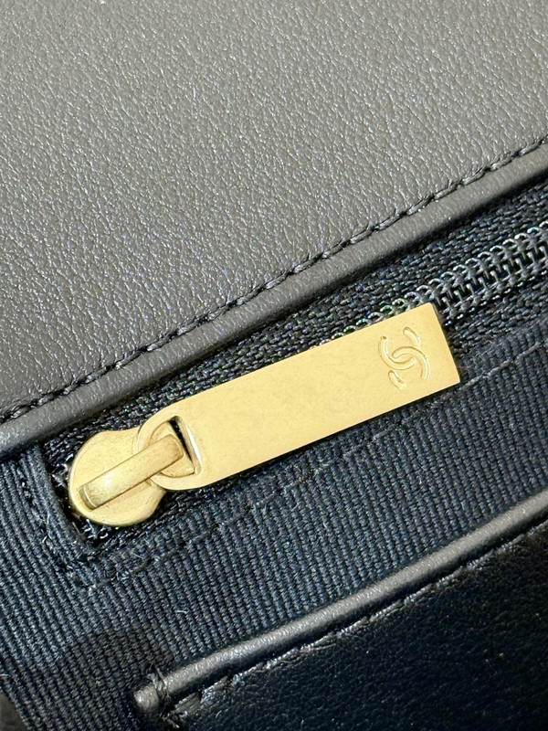 Chanel Messenger Bag 23cm Lambskin Leather Spring Summer 2026 Bag Collection Act 1 AS5906, Black