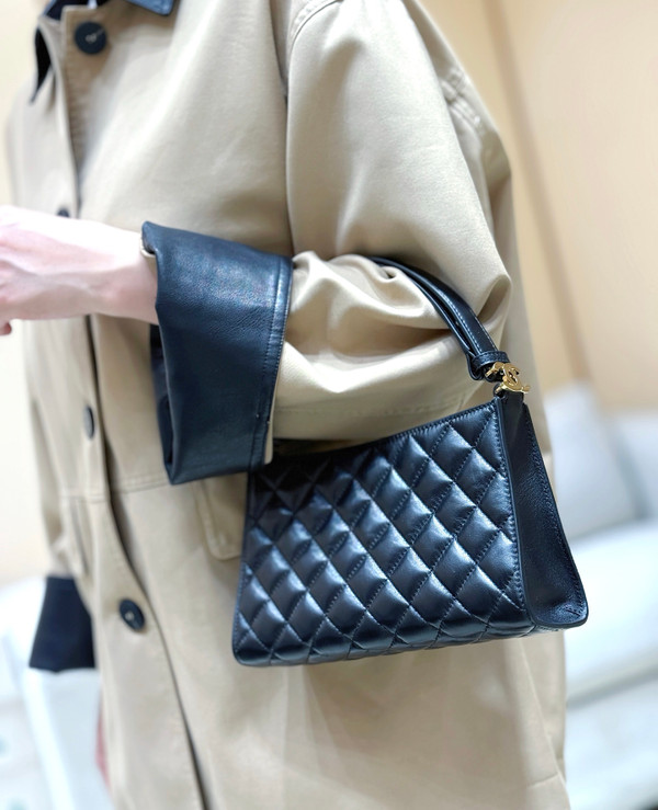 Chanel Shoulder Bag 23cm Lambskin Leather Spring Summer 2026 Bag Collection Act 1 AS5090, Black