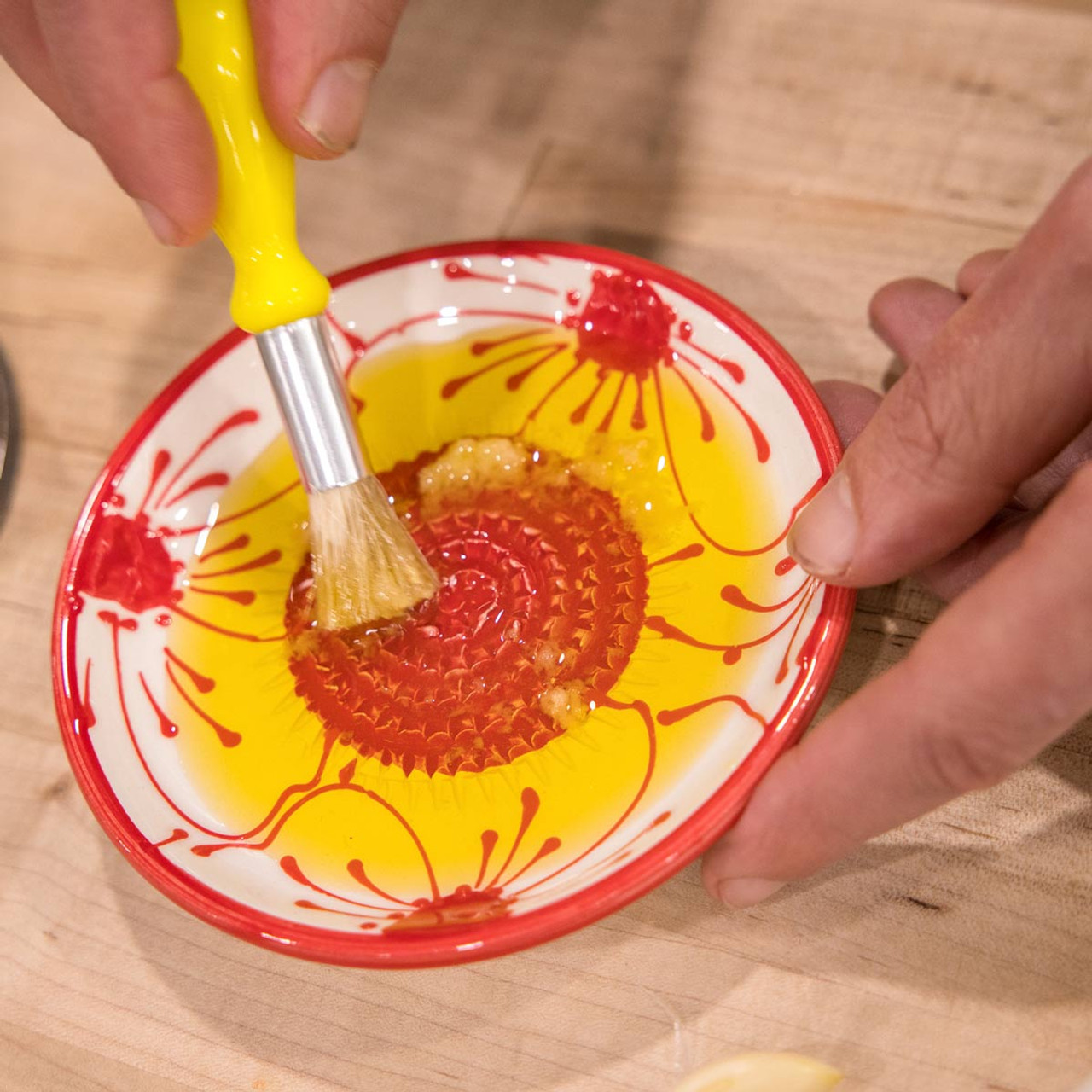 HAND CRAFTED CERAMIC GARLIC GRATER SET