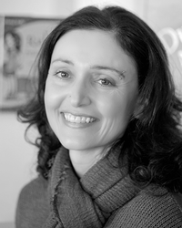 Meet the Author—Deborah Kelly