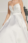 Nox Anabel JE1075 V-Crossover Sweetheart Neckline Gown