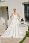 Nox Anabel JE1075 V-Crossover Sweetheart Neckline Gown