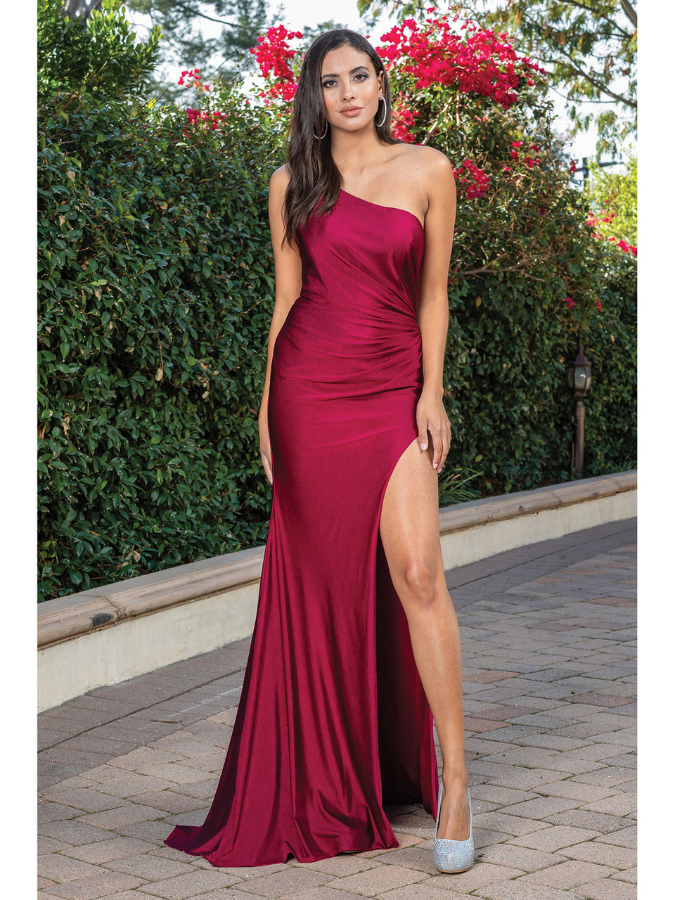 DANCING QUEEN Formal Illusion Neckline Long Dress Stones Sleeveless Coral  XS - Dresses