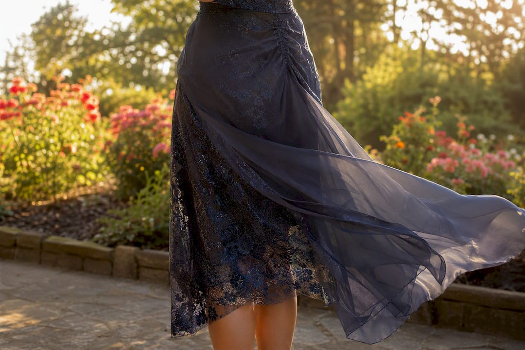 Shoppers: 7 Formal Dress Silhouettes and Fabric Clues