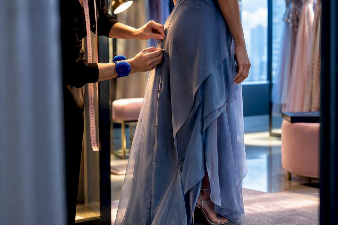 Evening Dress Alterations Near Me: Plan 1–3 Weeks Ahead for a Better Fit