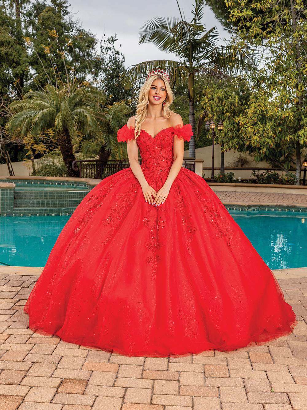evening dress sweetheart neckline La Femme 32424 main image 1
