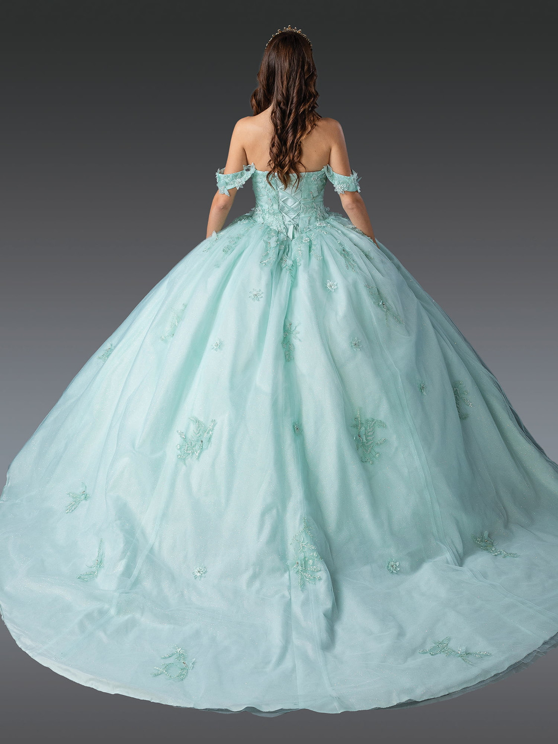 dress design queen Embossed Queen's Gown, a pictorial