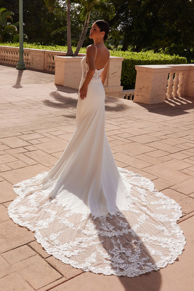 Nox Anabel JW1036L Embroidered Sweetheart Neck Wedding Gown Nox Anabel JW1036L Embroidered Sweetheart Neck Wedding Gown
