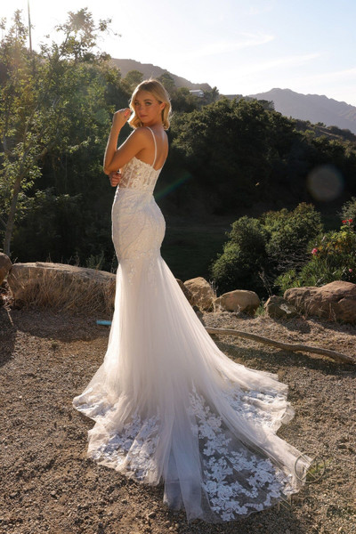 Nox Anabel JE1014L Embroidered Lace Sweetheart Wedding Gown Nox Anabel JE1014L Embroidered Lace Sweetheart Wedding Gown