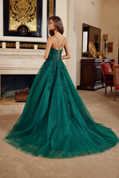 Nox Anabel H1883 Plunging V-Neckline Spaghetti Straps Gown