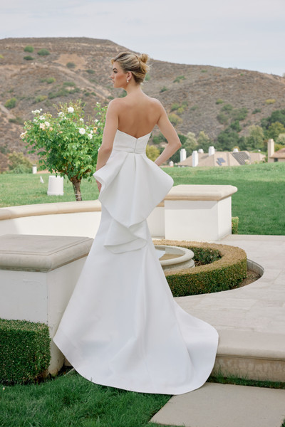 Nox Anabel JW1044 Stretch Satin Strapless Sweetheart Gown