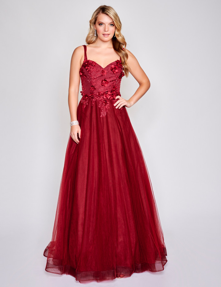 Nina Canacci 2331 Sweetheart Neck 3D Flowered Prom Dress
