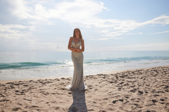 Nox Anabel R1715 Beaded Embellished V-Neck Fitted Dress