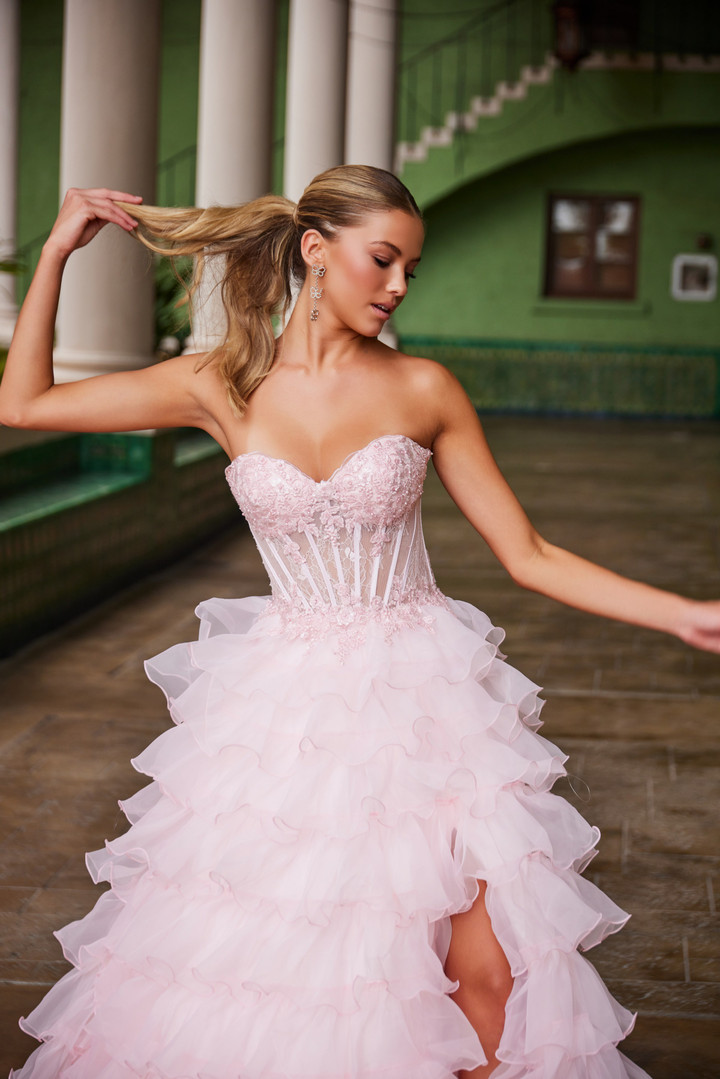 Nox Anabel R1688 Layered Tulle Sweetheart Strapless Dress