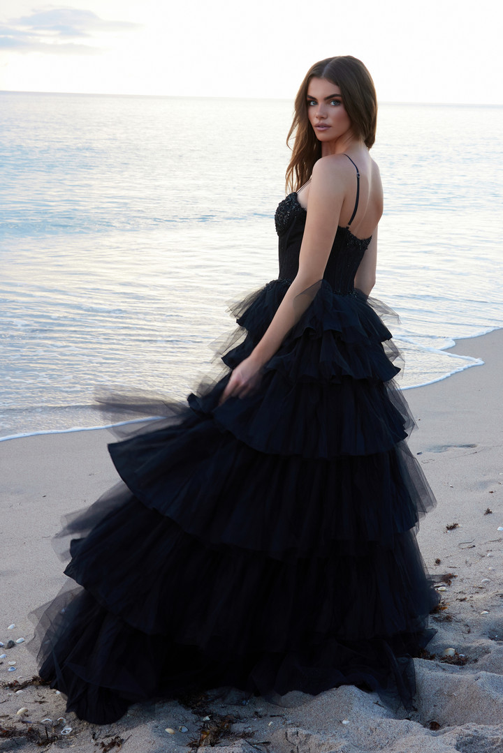 Nox Anabel Y1545 Multi-layered Tulle Sweetheart Neck Dress