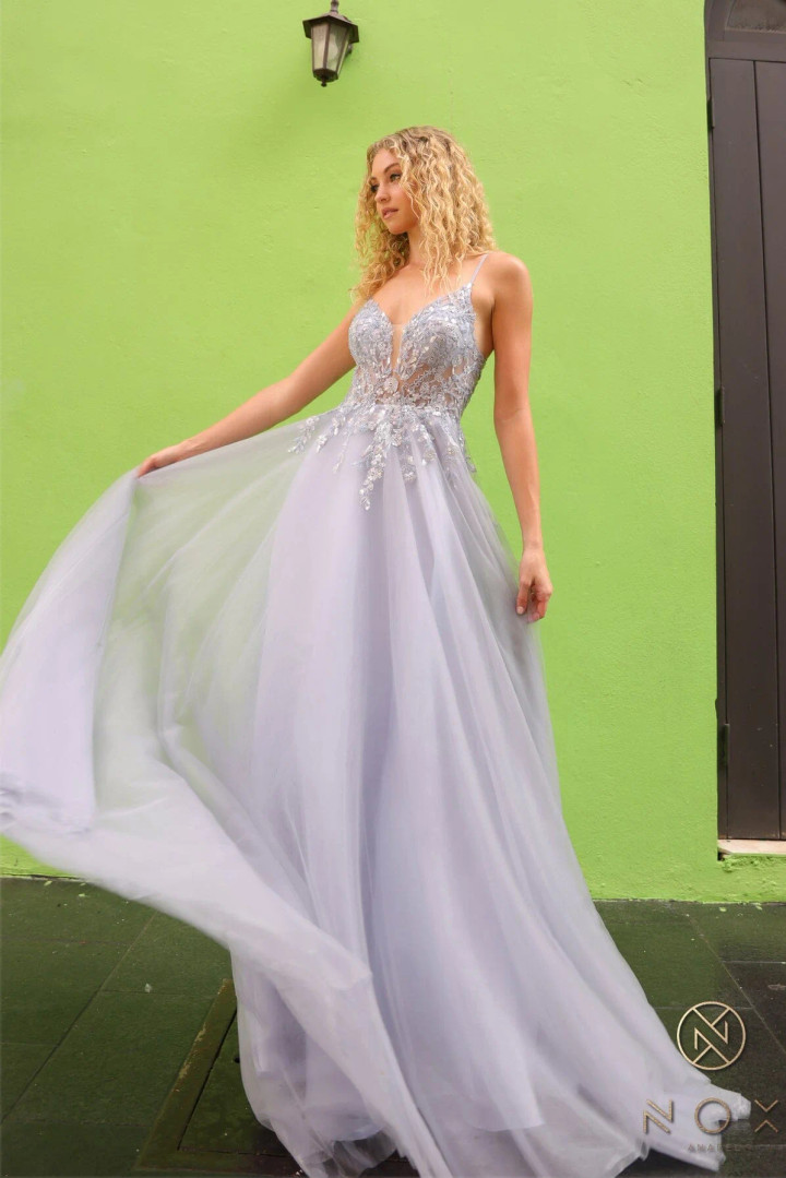 Nox Anabel Q1391 Tulle Lace V-neck Sleeveless Prom Dress