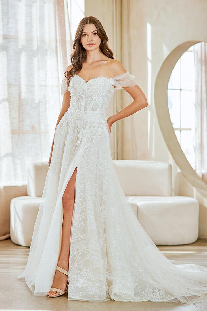 Amelia Couture 2139 Floral Lace Sweetheart Neckline Gown