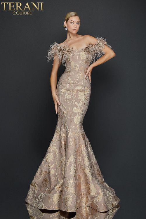 【新品】Feather Embroidered Thermal Gown Ladivine CC2358 Feather Pageant Evening Gown– PromGirl