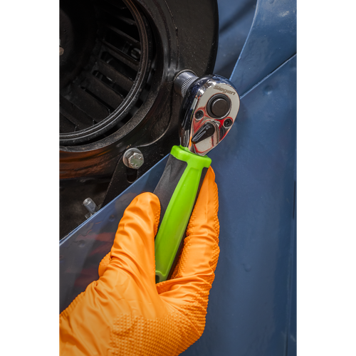 Siegen Stubby Ratchet Wrench with Flip Reverse 3/8"Sq Drive