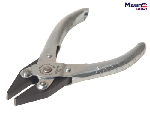 Maun - Flat Nose Pliers Smooth Jaw 140mm (5.1/2in)