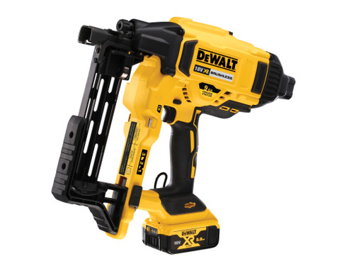 DeWALT - DCFS950P2 Brushless XR Fencing Stapler 18V 2 x 5.0Ah Li-ion