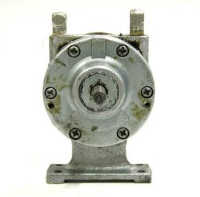Gast 2AM-FCC-21 Air-Gear Motor - 1