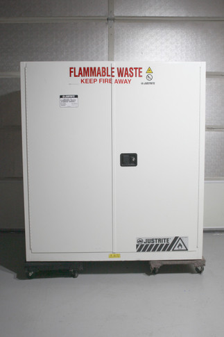 Justrite Flammable Waste Storage Cabinet – 8991053