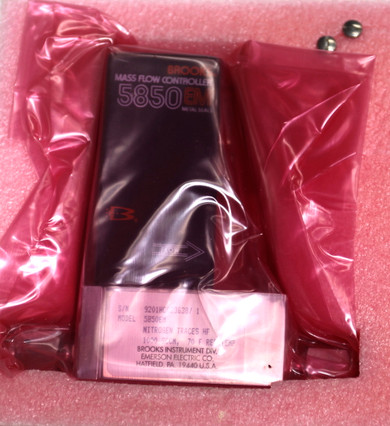 Brooks 5850EM Mass Flow Controller