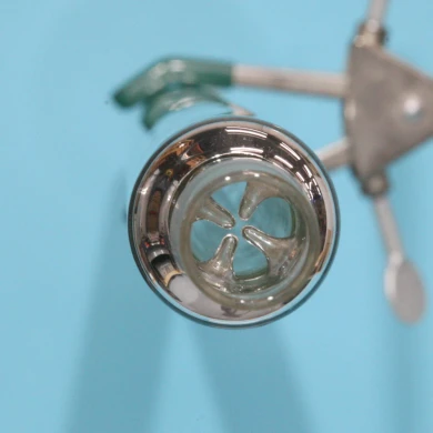 Internal glass protrusions for extreme dwell-time continuous fluid homogenization inside a 20mm ID column