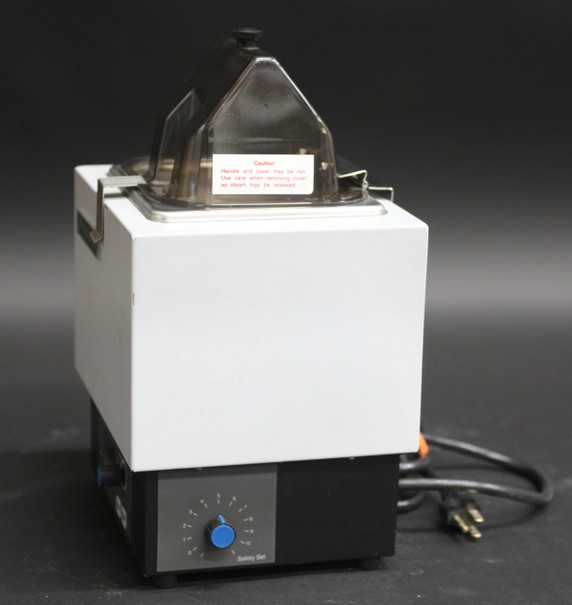 Fisher Scientific IsoTemp Water Bath Model 2L with safety cutoff