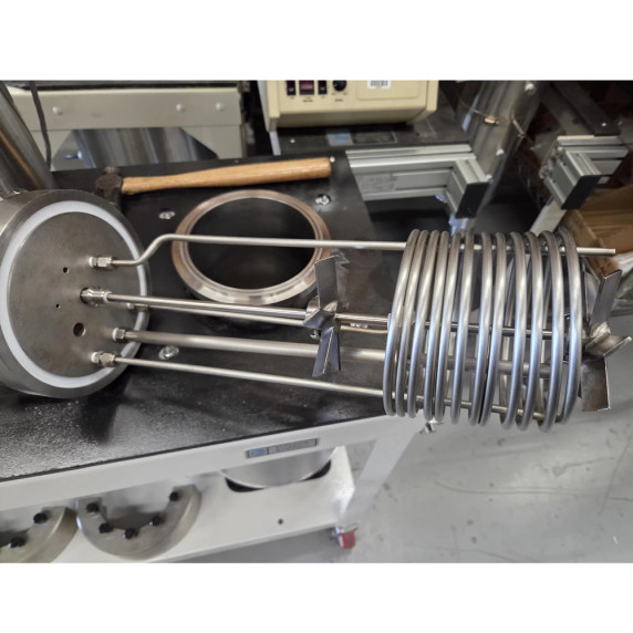 Parr 4550 with cooling coil 2 gallon reactor