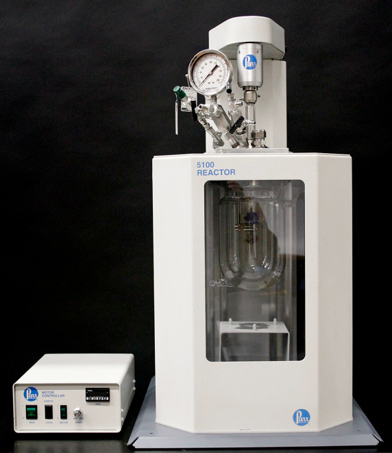 Parr 5111 borosilicate glass reactor assembly