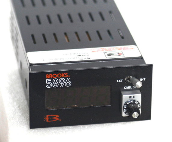 Brooks mass flow controller system with multiple readouts