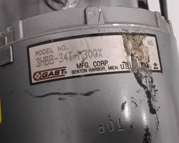 Gast air compressor with upgraded pressure switch and tank