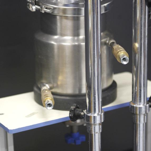 IKA LR-2 ST jacketed reactor for laboratory mixing and heating