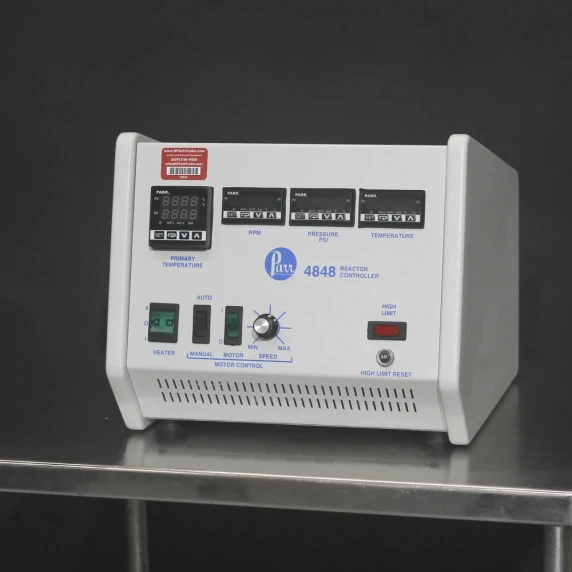 Parr 4524 2000mL chemical reactor system with additional over-temperature controller