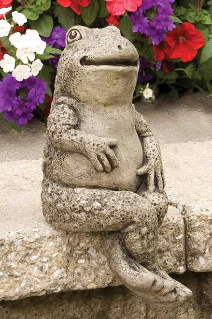 Massarellis Sitting Frog Howie Statue