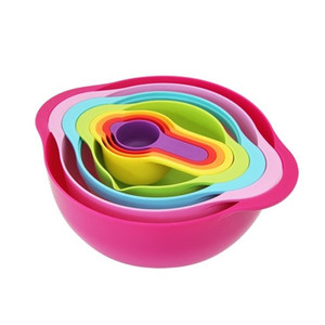Colourful 8-Pieces Plastic Measuring Cups Set