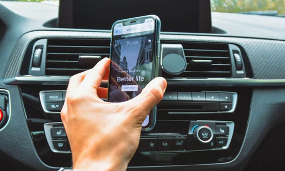 Magnetic Car Holder for Smartphones Magnetic Car Holder for Smartphones