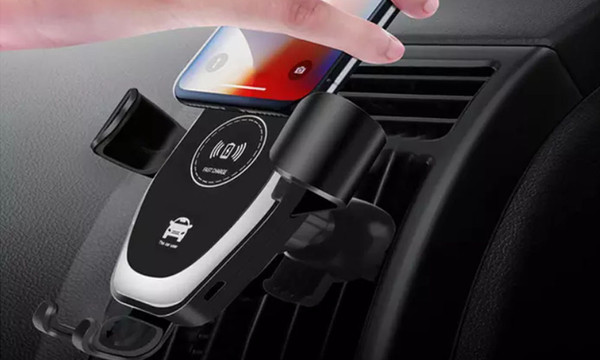 Wireless Car Charger Smartphone Holder Fast Charging Auto-Clamping Car Mount