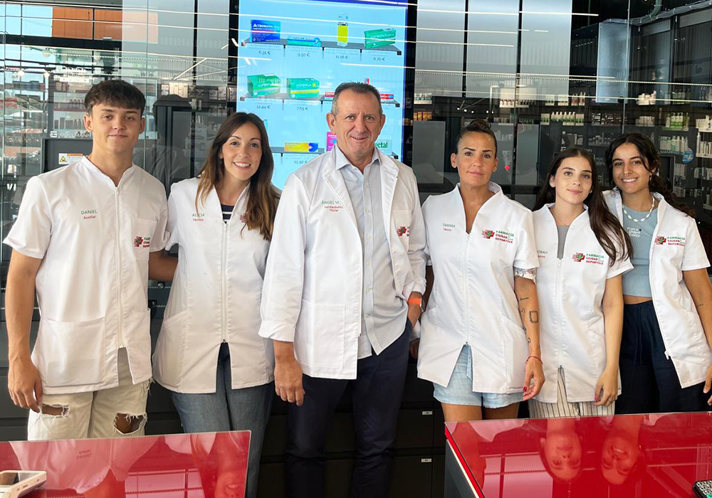 Equipo de expertos de Farmacia Ciudad Deportiva La Nucía, Alicante