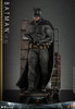 Hot Toys (MMS732) 1/6 Scale Batman v Superman: Dawn of Justice - Batman Figure (Deluxe Version)