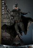 Hot Toys (MMS732) 1/6 Scale Batman v Superman: Dawn of Justice - Batman Figure (Deluxe Version)