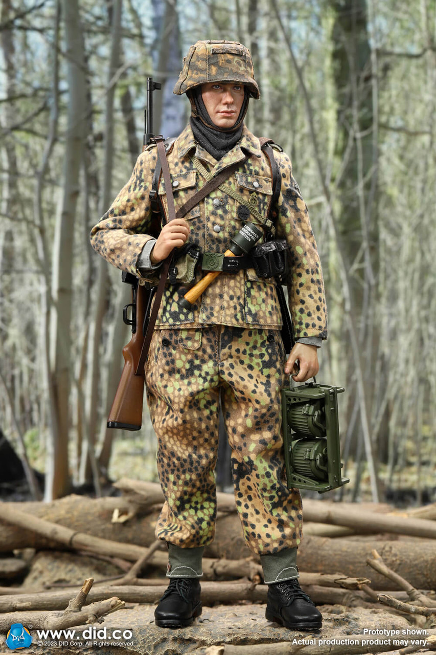 DID (D80171) 1/6 Scale WWII German 12th SS Panzer Division