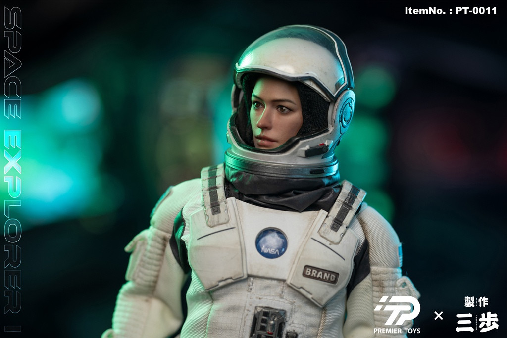 Premier Toys x Three Step Studio (PT-0011) 1/6 Scale Space Explorer Figure